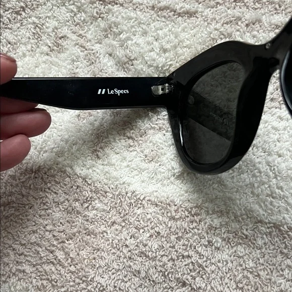 Le Specs Air Heart Black Cat-Eye Sunglasses - Picture 6 of 9